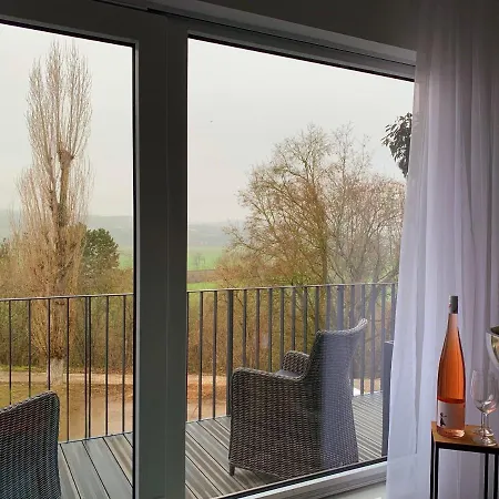 Ambiente Apartment *